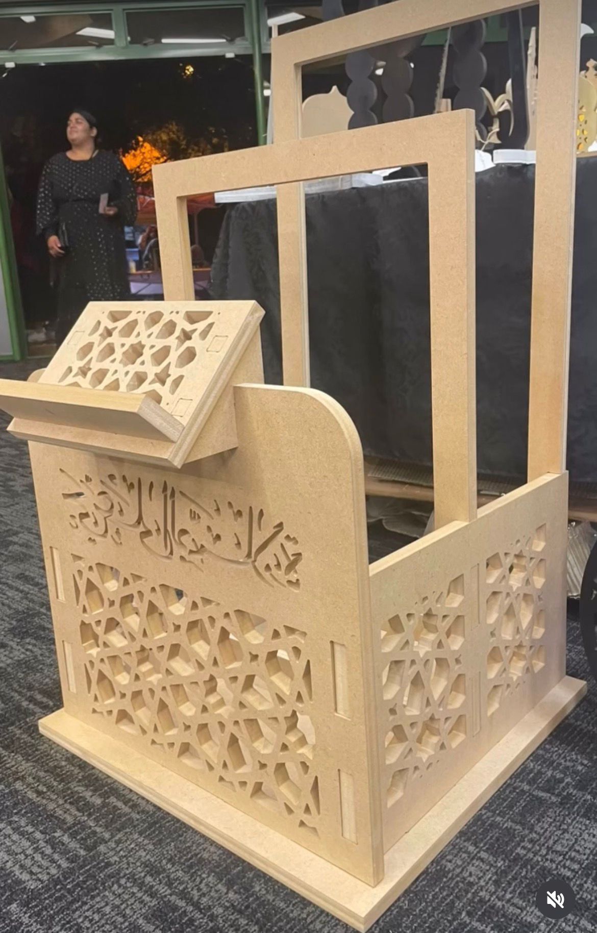Quran / Prayer Mat Stand